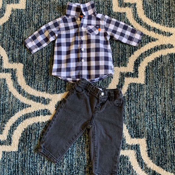 Carters Shirt & DKNY jeans 3-6 months boy - Picture 1 of 3